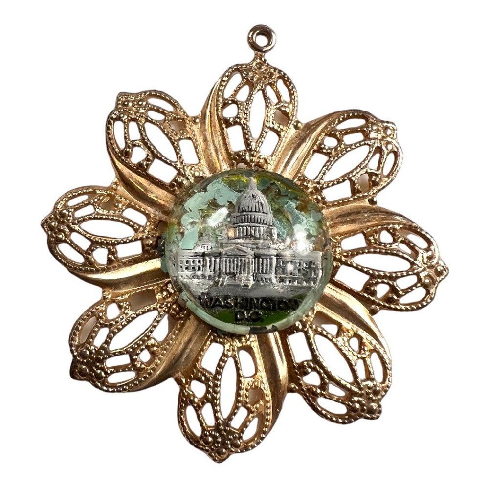 Vintage Gold Filigree Flower Pendant With Washington D.C. Capitol Dome Centerpie